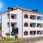 Kvarner 2 *