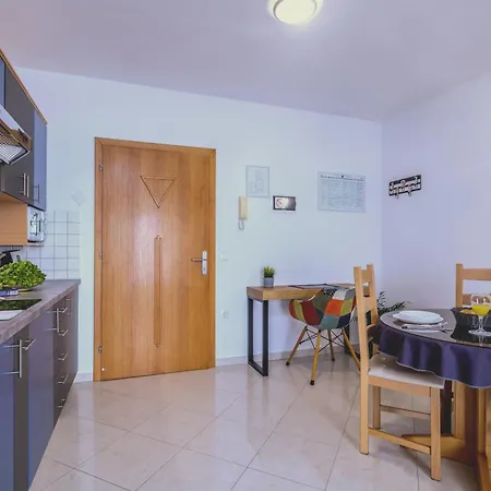 Kvarner 2 Apartment
