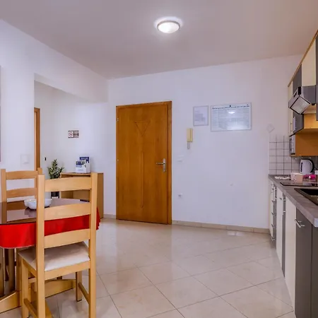 Apartment Kvarner 2 Malinska